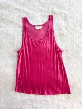 Nation Size Medium Hot Pink Top